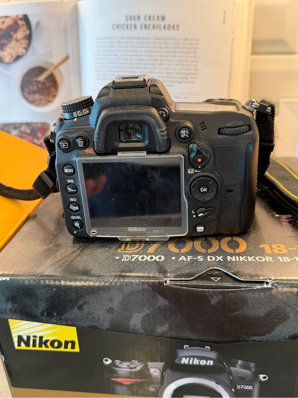 Nikon D7000 Black DSLR Camera Kit with lens and accessories